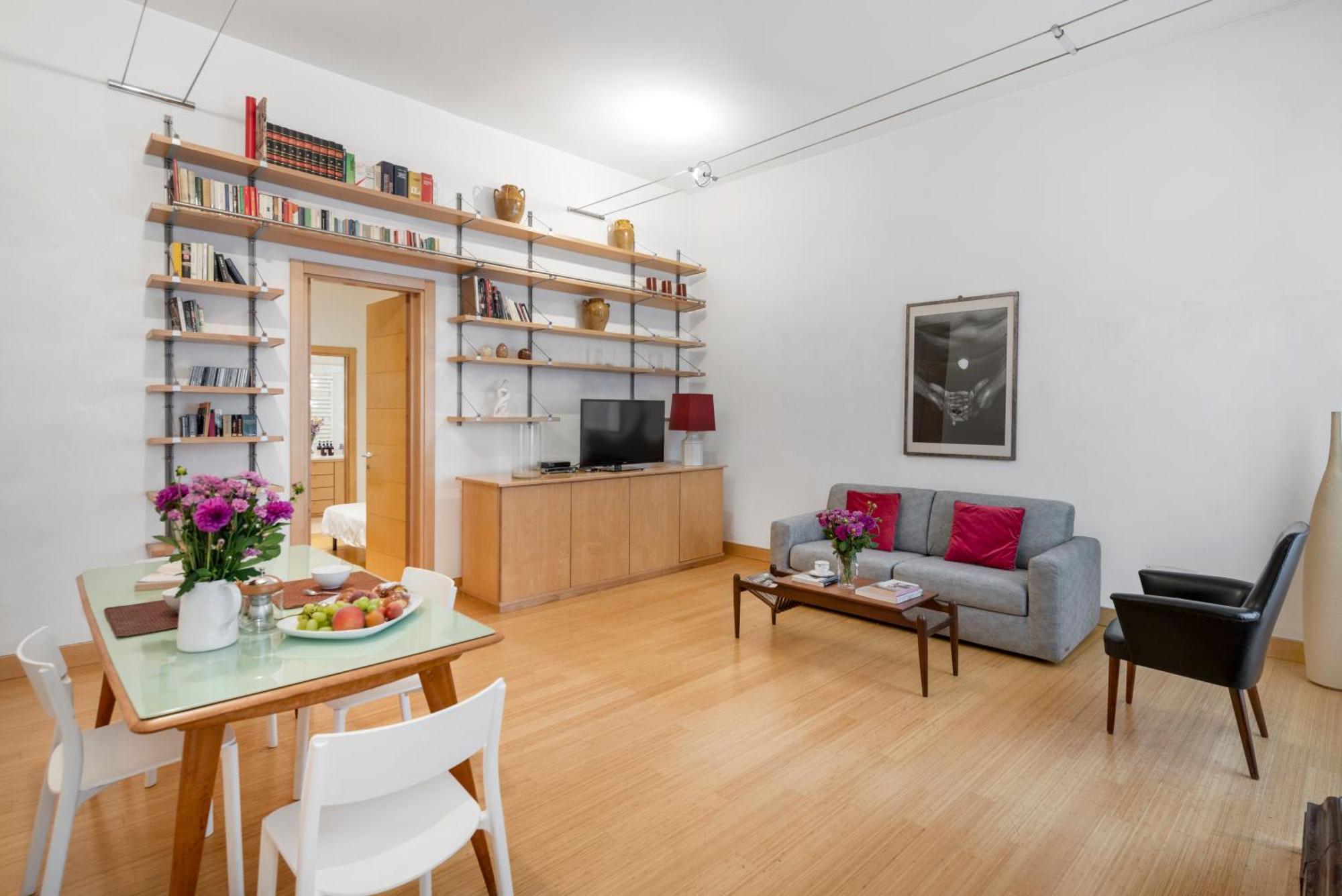 Apartment Beige Luxury Rom